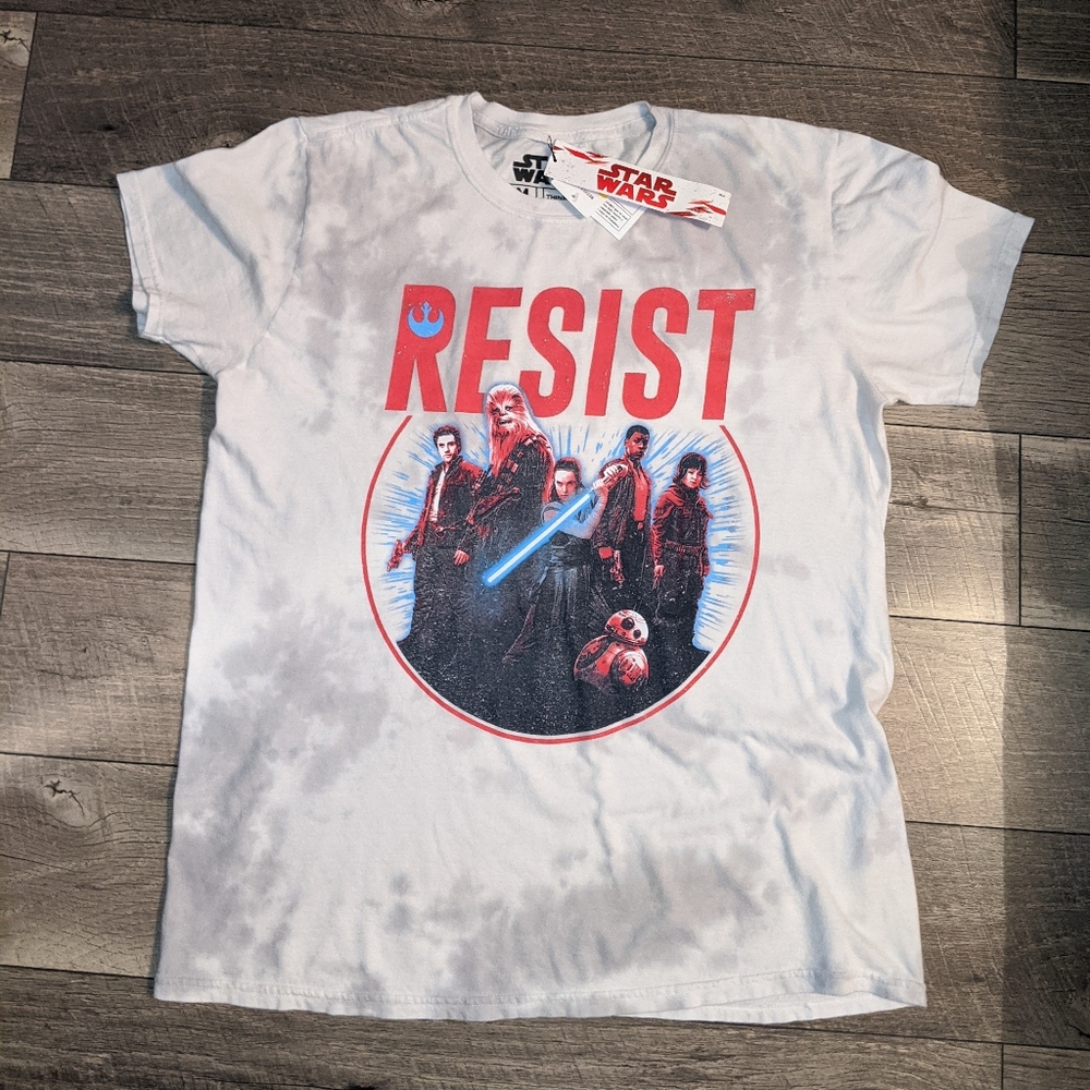 NWT Star Wars Shirt Medium Disney